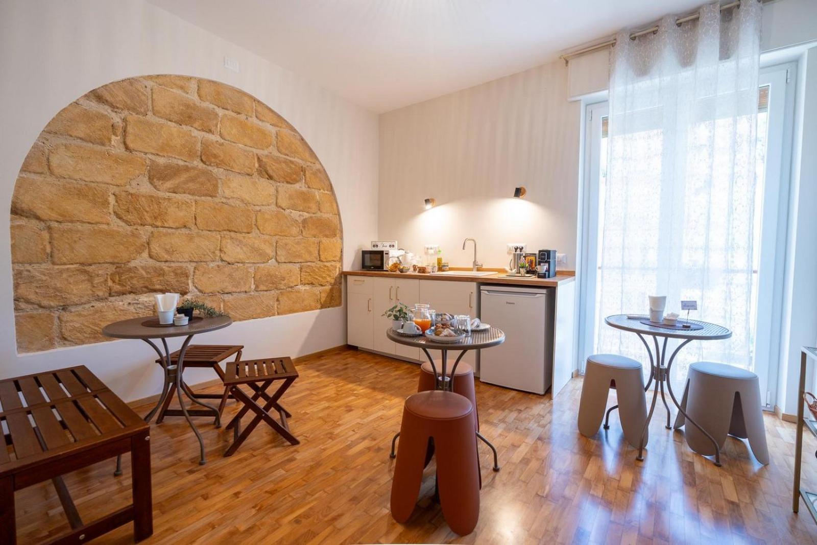 Namuri Comfortable Rooms Агридженто Экстерьер фото